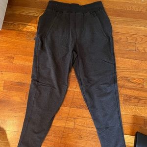 Lululemon Men's Gray Sweatpants, size M